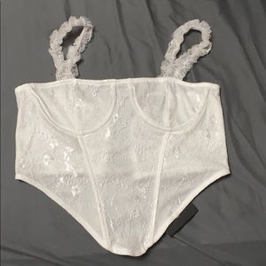 White ruffle sleeve corset